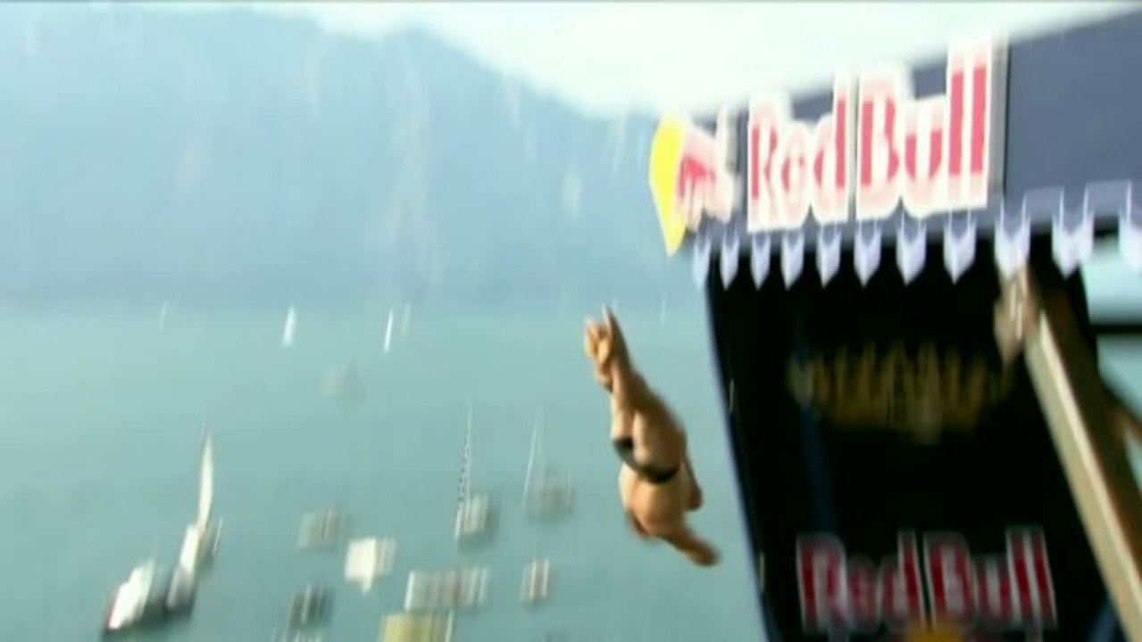 PLONGEON - CLIFF DIVING : Colturi crée la surprise