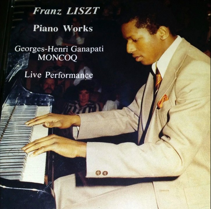 Ganapati Moncoq joue et chante Brahms lieder Die schöne Maguelone 4 (2è version)