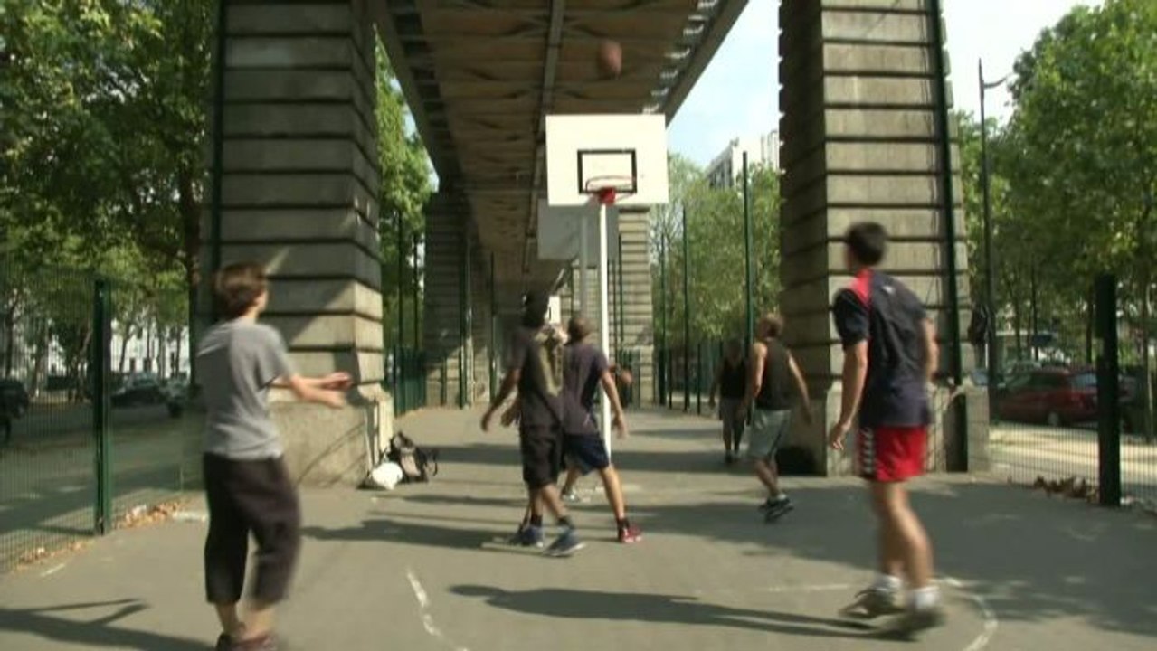TOUS SPORTS - SOCIÉTÉ : Le basket de rue, moins de règles, plus de liberté