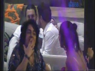 Amanda conversa com a Mariza sobre Fernando e Aline - 25.01.2015