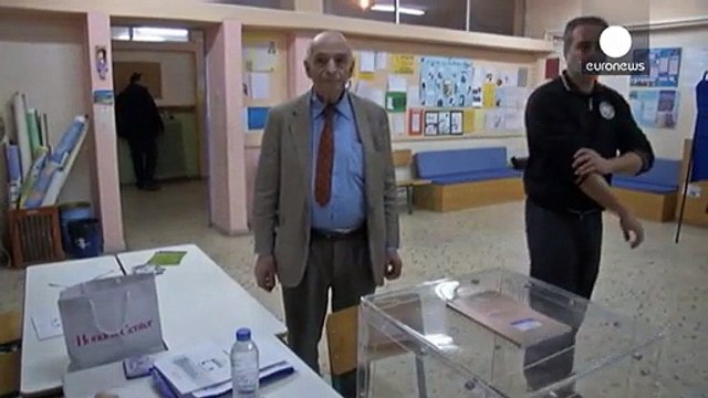 Греція: голосування розпочалося