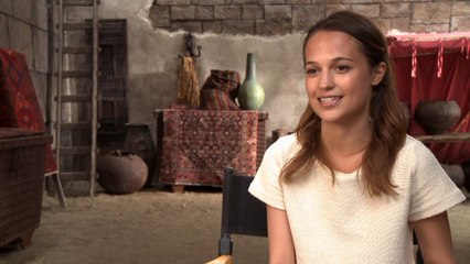 Alicia Vikander Chats About Stars In 'Seventh Son'