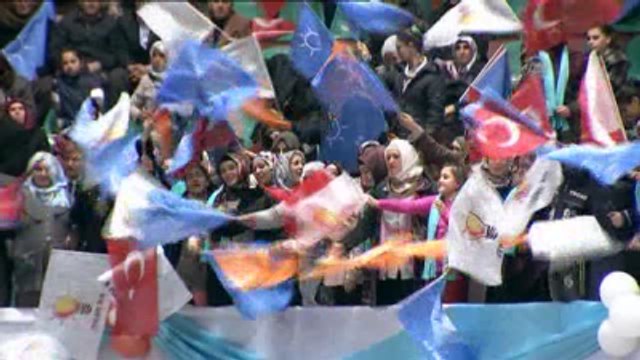 Davutoğlu: Çatışmak İsteyenlere Karşı İnadına Barış, Kardeşlik, Yeni Türkiye