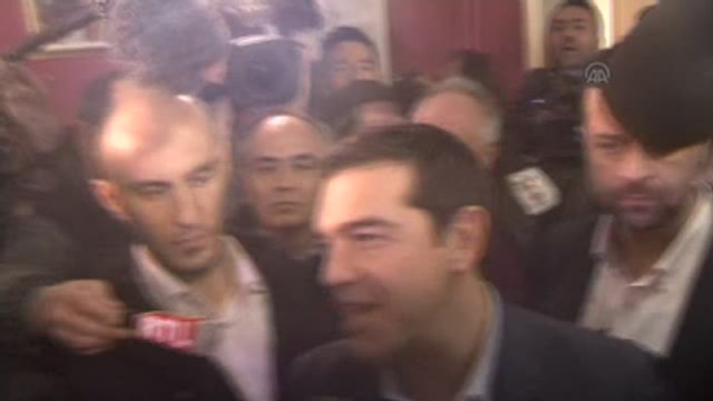 Syrıza Lideri Aleksis Tsipras Oyunu Kullandı