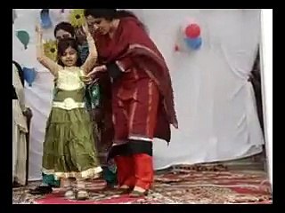 Little Girl Dance in Funfare British Intl School Sanawan Muzaffargarh Pakistan.flv - YouTube