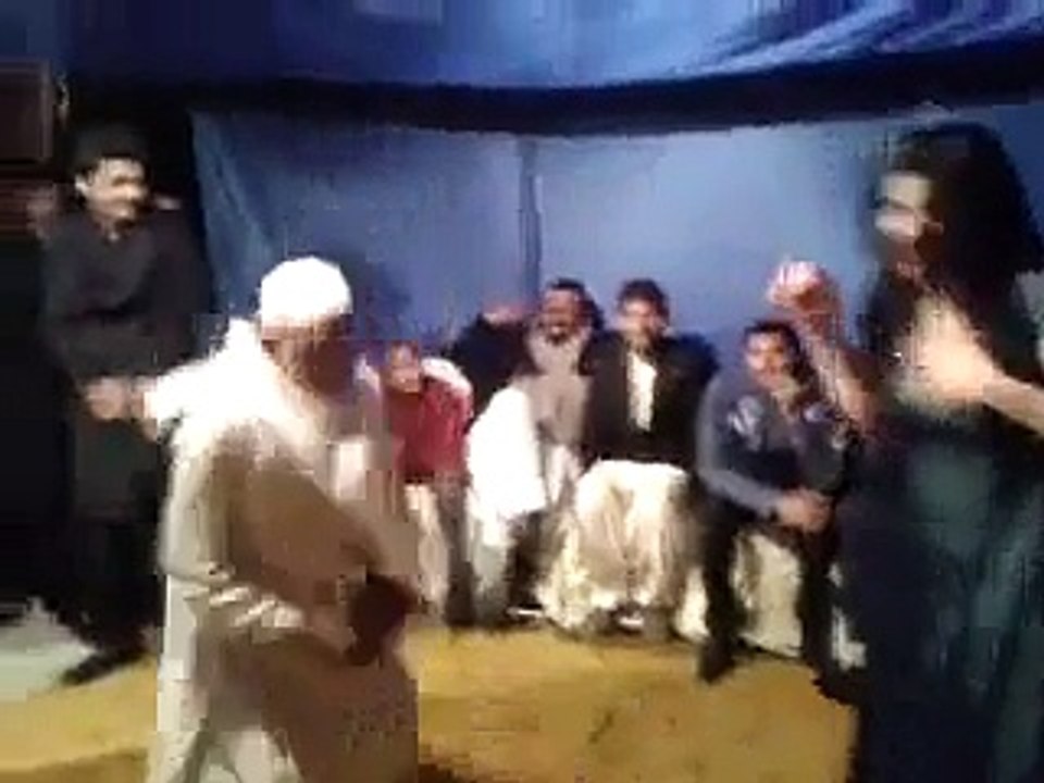 Sexy Mujra
