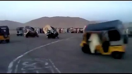 Hilarious Auto Rickshaw Competition Takes Pakistan by Storm 🚗😂