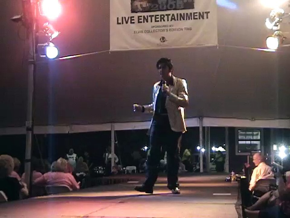 Elvis Tribute Artist sings 'Medley' Elvis Week 2008 video