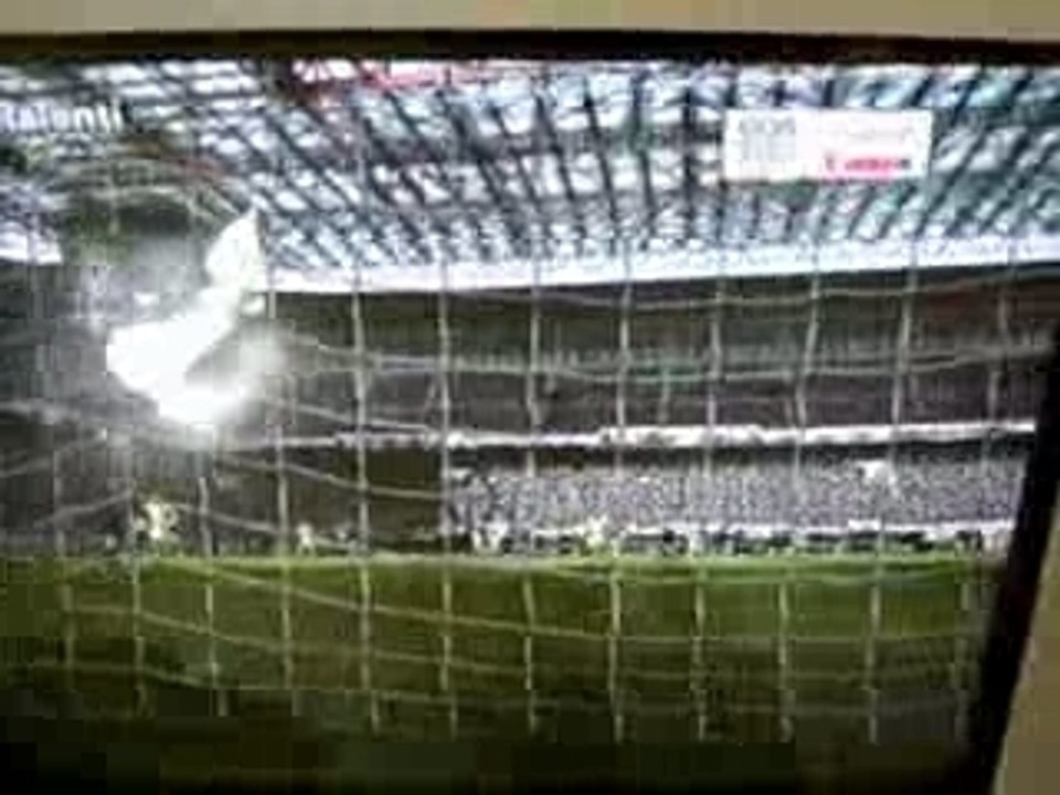 Lob de Kaka de 40m sur PES6