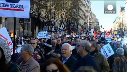 A tüntetések korlátozása ellen tüntettek Spanyolországban