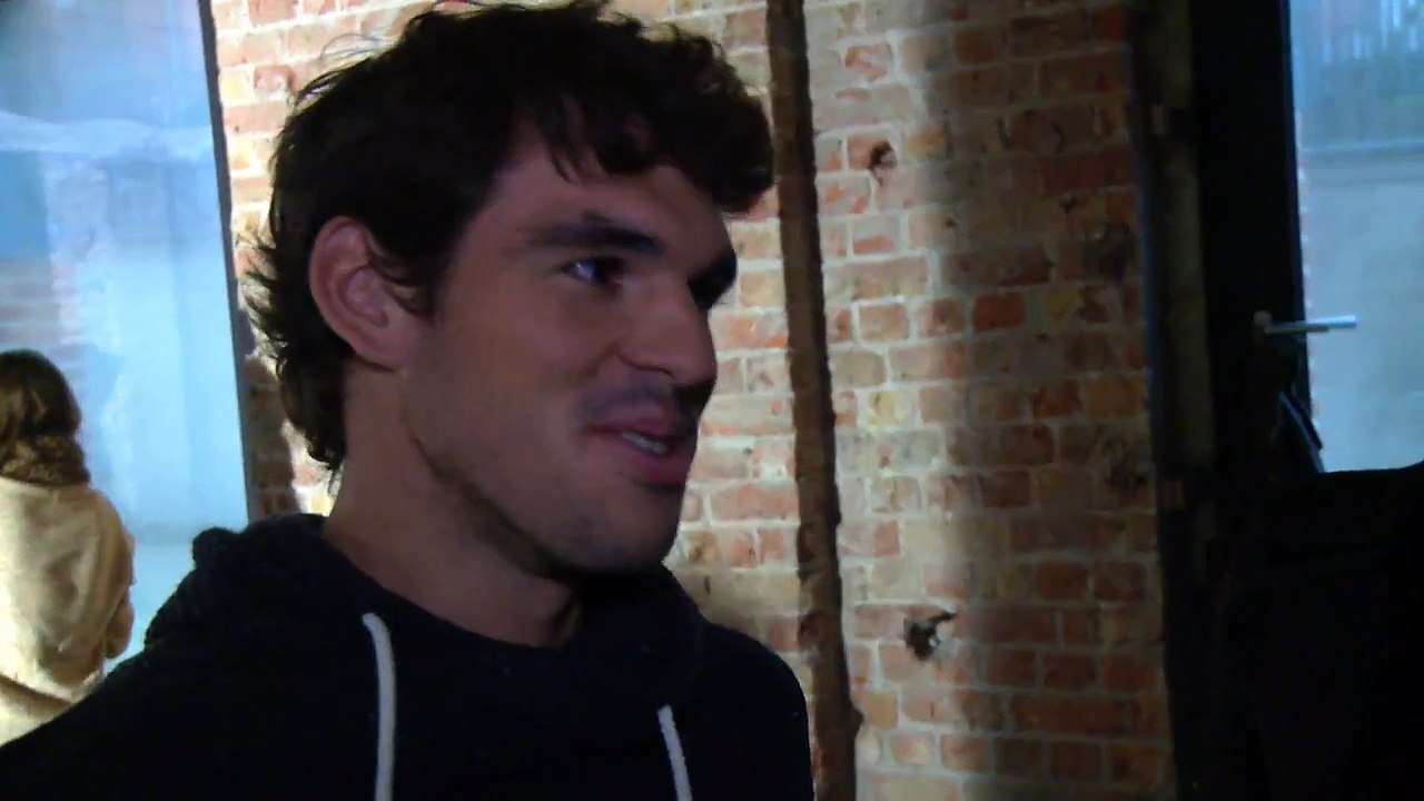 Sois serieuse - Derrière les coulisses | Duel PokerStars.be