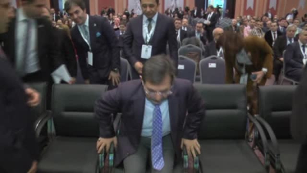 Atık Yönetimi Sempozyumu - Çevre ve Şehircilik Bakanı İdris Güllüce