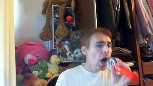 Wiwi égratigne invisible de U2