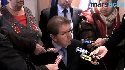 "Les discussions ne pourront se poursuivre qu'à la condition que le blocage cesse"