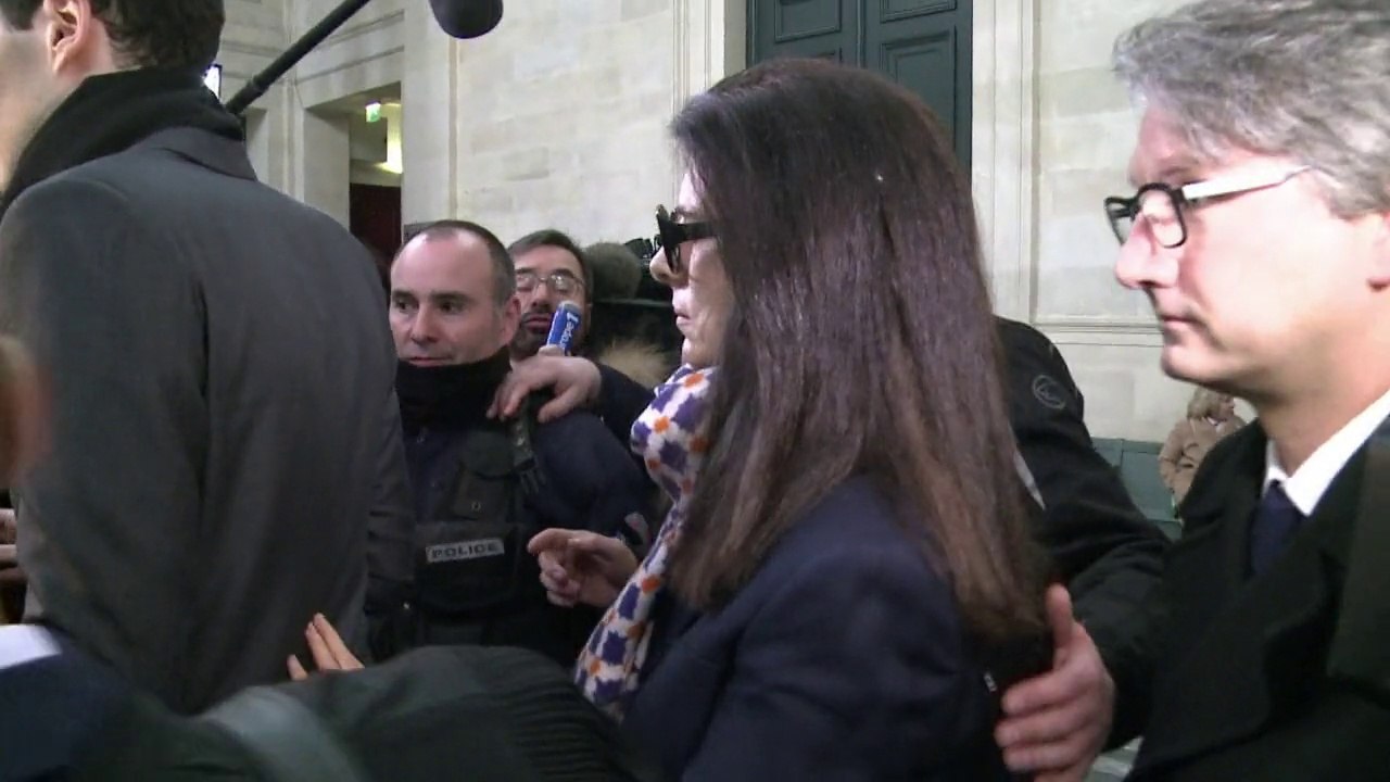 Le procès Bettencourt suspendu pour une question de procédure