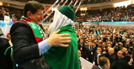 Davutoğlu: Kürtçe Gramer Kitabı Aldım