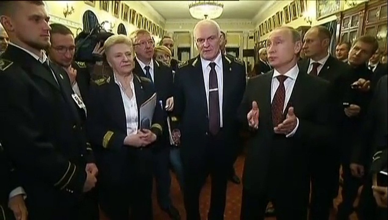 L'armée ukrainienne n'est "pas une armée mais une légion étrangère", lance Poutine