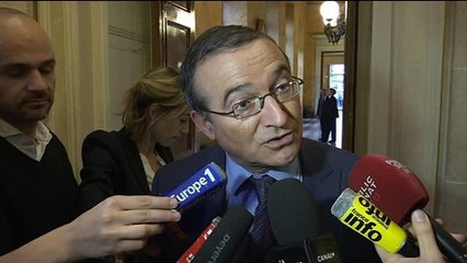 Loi Macron: "Pourquoi voulez-vous que je vote contre", lance Hervé Mariton