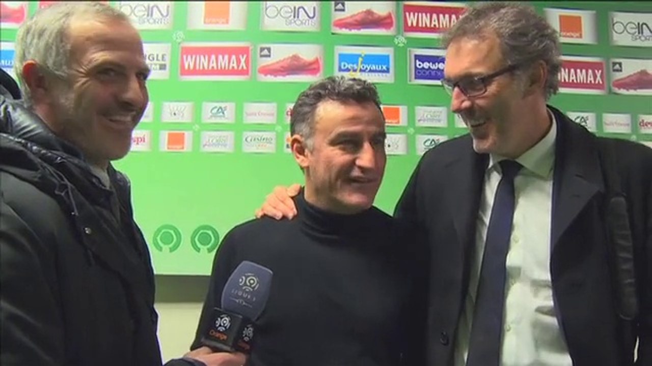 Galtier et Blanc ironisent sur la qualité de la pelouse