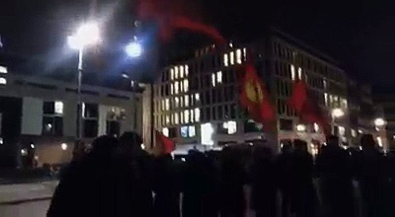 Almanya/Berlin'de de Kobane kutlamalari