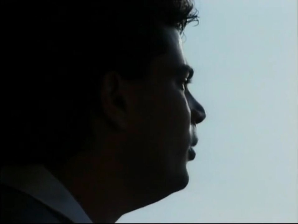 عمرو دياب - متخافيش HD