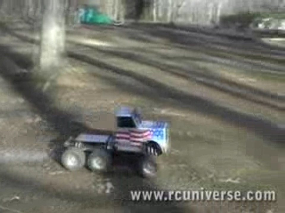 Monster truck 6 roues motrices