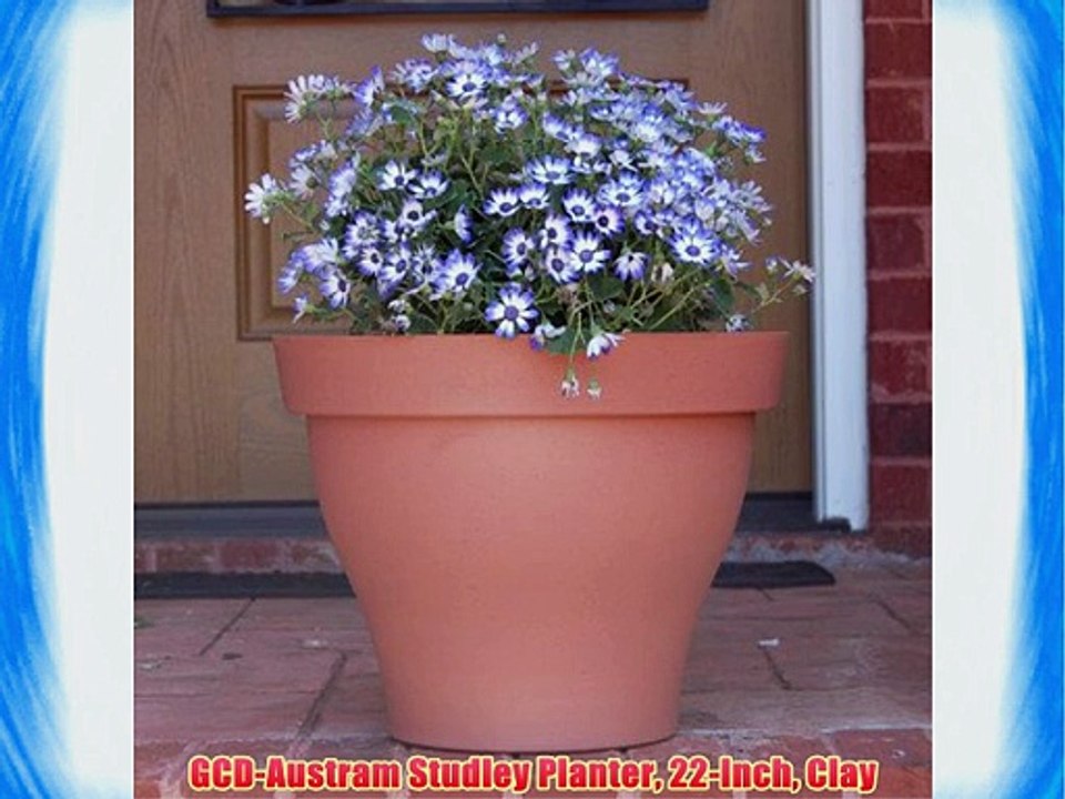 GCD-Austram Studley Planter 22-Inch Clay