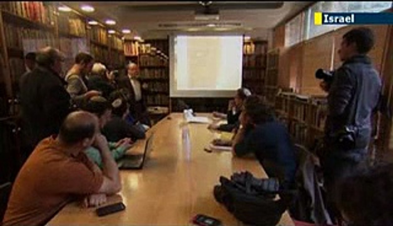 Evidence of ancient Afghan Jews- Israel showcases Hebrew scrolls found in Taliban cave - YouTube