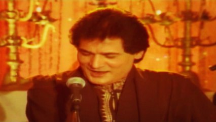 Asad Amanat Ali Khan - Aah Ko Chahiye Ek Umar Asar Hone Tak (v1)