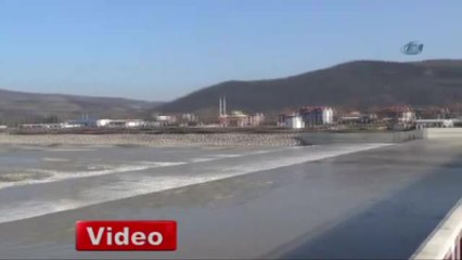 Köprü Faciasında Ölenlerin Anısına Heykel Dikildi