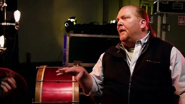 Kurdish Kid singing in Turkish amazing voice feat. Kurdish Star Ibrahim tatlises