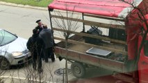 Policia ndalon kamionin me amplifikim te Vetevendosjes
