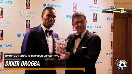 Didier Drogba, premiado por su contribución al futbol