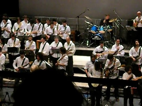 Francesco Zanella Live at Auditorium Parco della Musica playsRhys Chatham's A Secret Rose pt.2