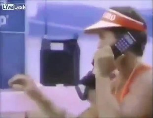 Part 2 - Vous rappelez-vous du premier téléphone portable et à quel prix vous pouviez l’acheter?