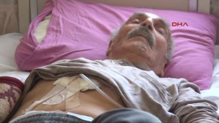 Antalya'da Felçli Babasından Kesilen Nafakaya İsyan Etti