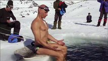 Buz Tutmuş Suyun Altında Yüzerek Dünya Rekoru Kırdı