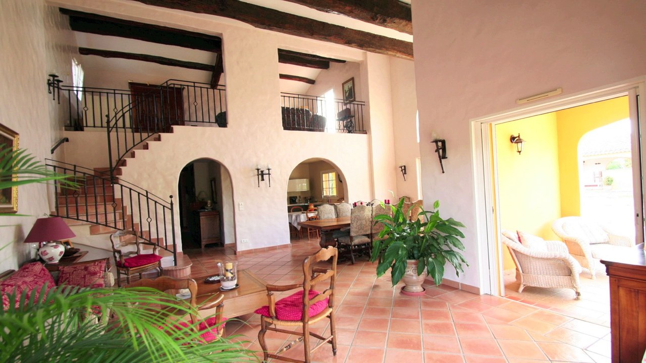 VILLA A VENDRE PERPIGNAN - Route des plages - style méditerranéen - 200 m²