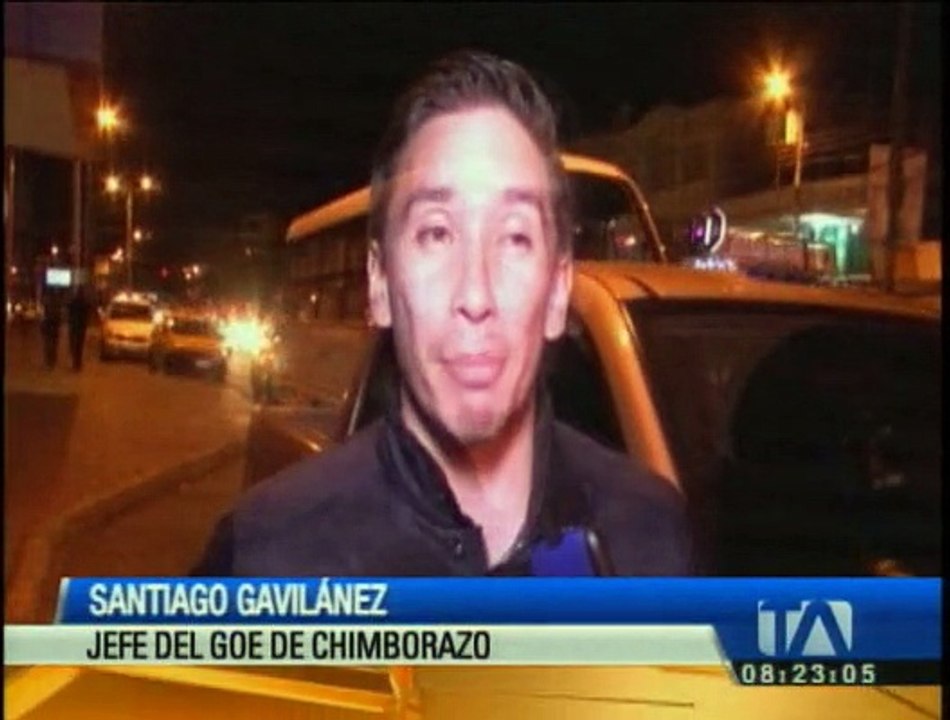 Policía clausura locales en Riobamba