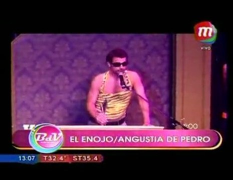 Pedro recibiendo el premio Vos en BDV - 27 de Enero