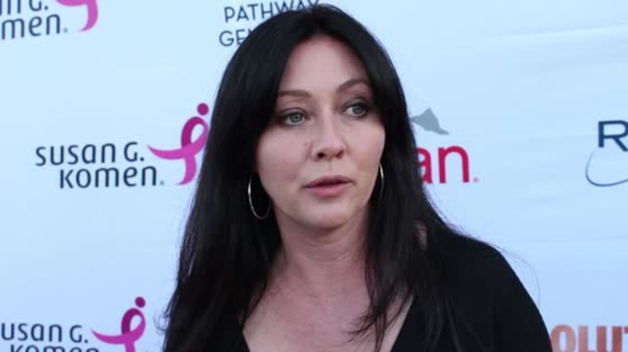 Shannen Doherty Discusses 'Uncomfortably' Watching Tori Spelling's Reality TV Show