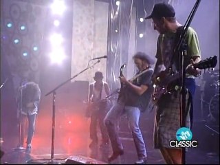 Neil Young and Pearl Jam - Rockin' In The Free World