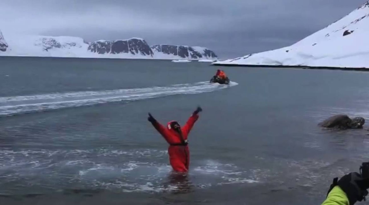 Aurelien Ducroz goes water skiing in Svalbard
