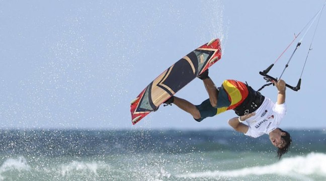 Premier jour de l'étape de kitesurf PKRA en Turquie
