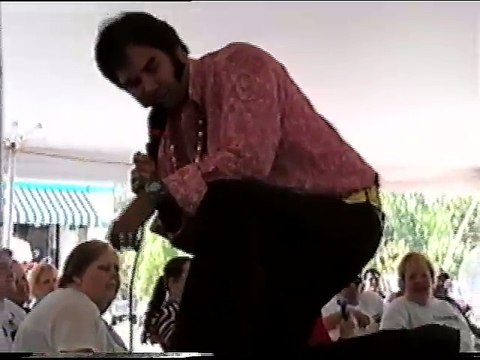 Al Silva sings 'Suspicious Minds' Elvis Week 2005 video