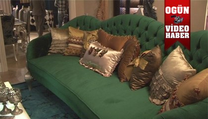 Bu kanepenin fiyatı dudak uçuklatıyor