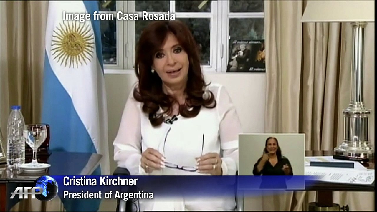 Kirchner to dissolve Argentine intelligence ser...
