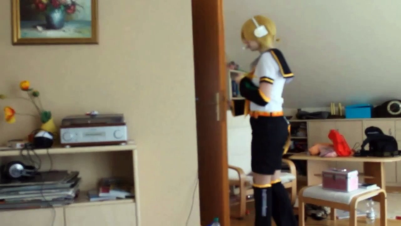 Soundless Voice Cosplay CMV BP Valshe [Kagamine Rin, Len] (鏡音 リン 鏡音レン)