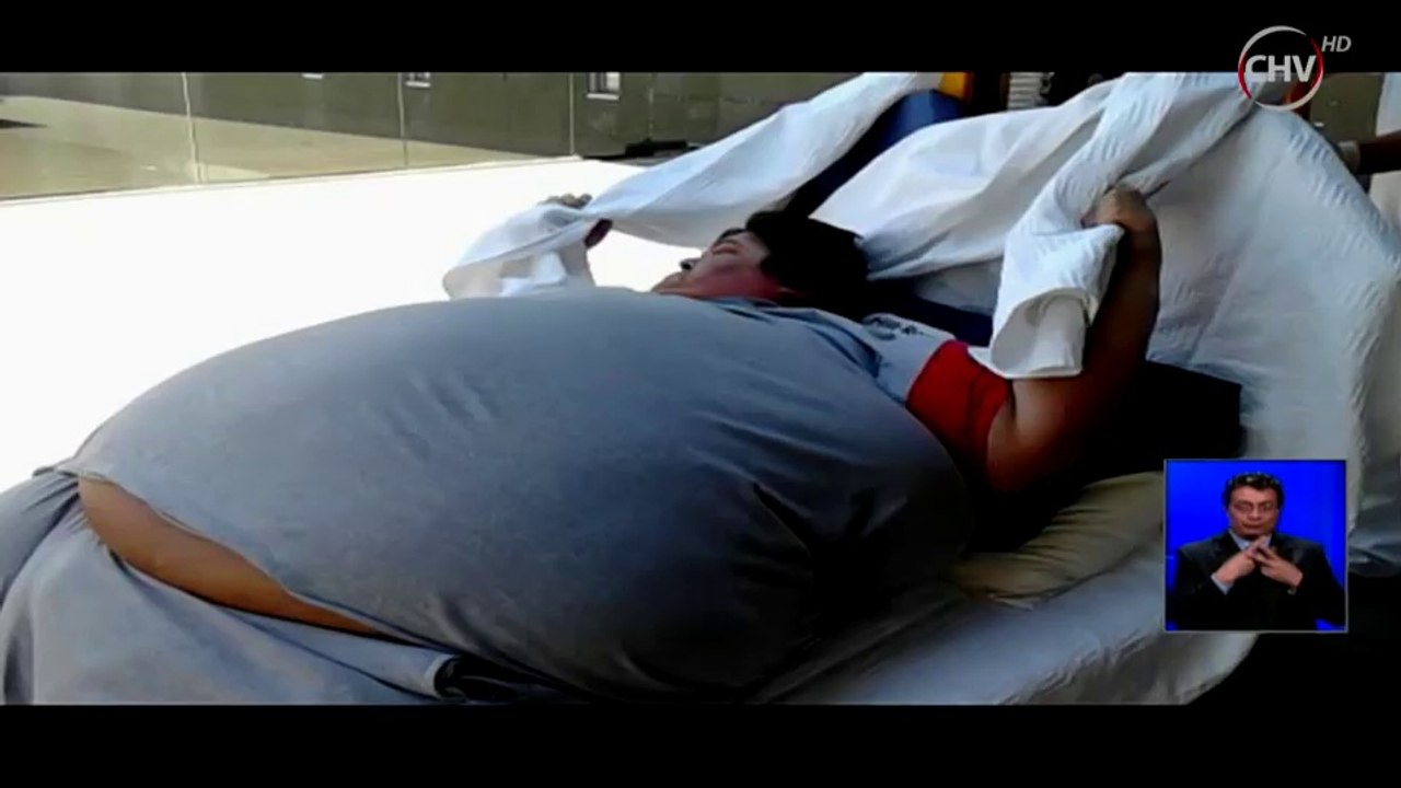 Joven de Maipú que sufre de obesidad mórbida extrema bajó más de 80 kilos - CHV Noticias