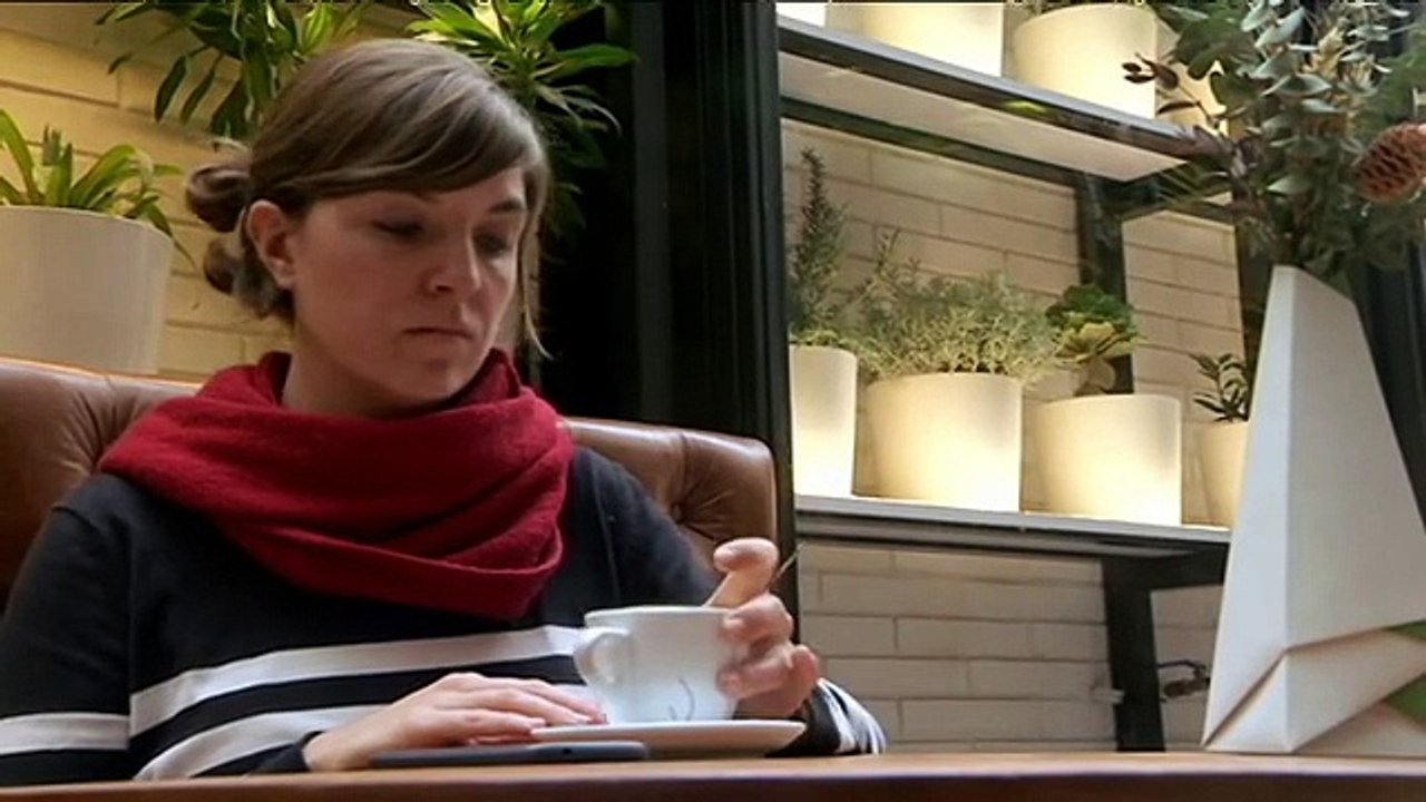 TV3 - Generació Digital - Un telèfon amb dues pantalles